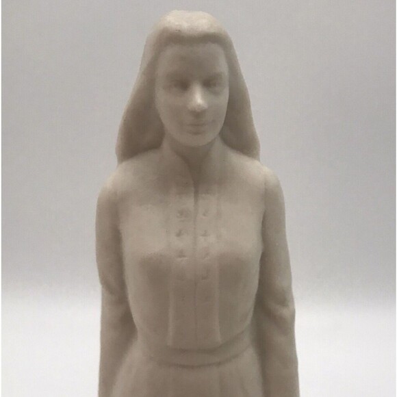Hansen Classics 80s LDS Smith Young Woman 9" Porcelain Bisque Mormon Figurine - Picture 5 of 9